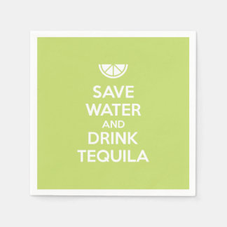 Tequila gerettet Wasser und trinken Serviette