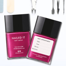 Termin im Nagelstudio mit Flasche rosa Nagellack