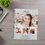 Termine für das Gray Foto 2025 Planer<br><div class="desc">Erstellen Sie Ihre eigene,  einzigartige Collage aus Foto. Verwenden Sie vier,  vier von Ihrem Lieblings-Foto. Personalisieren und ein Jahr,  Name und Text. Weich grauer Hintergrund,  schwarzer Text.</div>