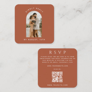 Terracotta Arch Couple Foto QR Code Wedding RSVP Begleitkarte