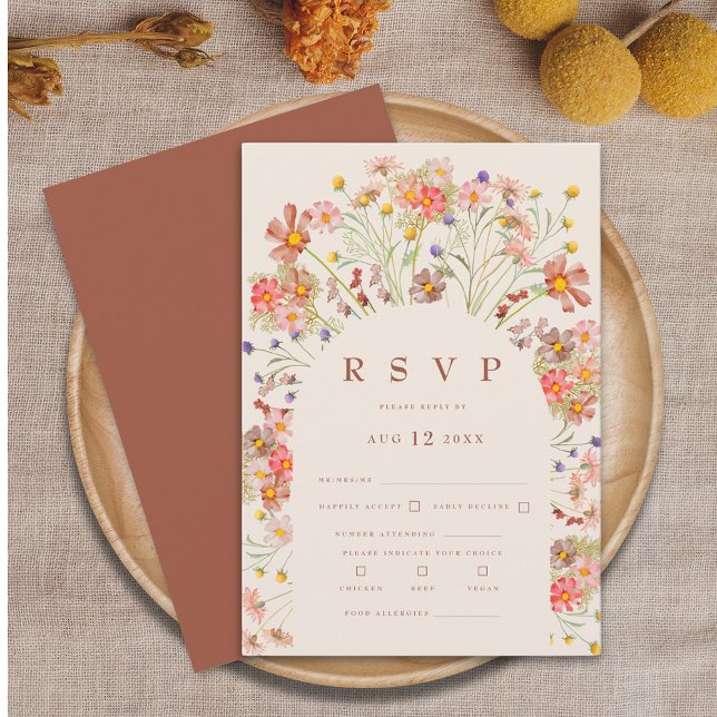 Terracotta Boho Fall Floral RSVP Karte (Boho fall rustic wildflower floral arch burnt orange terracotta beige wedding RSVP card watercolor )