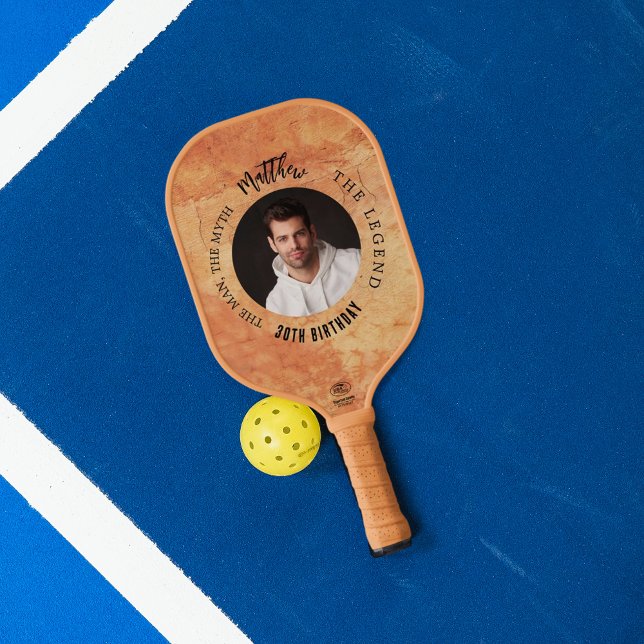 Terracotta brawn Foto lustiger Mann Mythos Legende Pickleball Schläger (Von Creator hochgeladen)