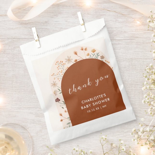 Terracotta Fall Boho Wildblume Arch Babydusche Geschenktütchen (Ausgeschnitten)
