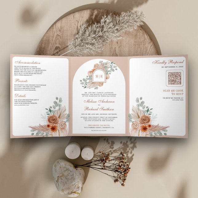 Terracotta Floral Boho Pampas QR Code Wedding Dreifach Gefaltete Einladung (Von Creator hochgeladen)