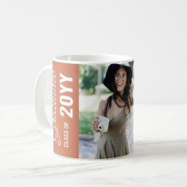 Terracotta Moderne Klassische Foto Graduierungspar Kaffeetasse