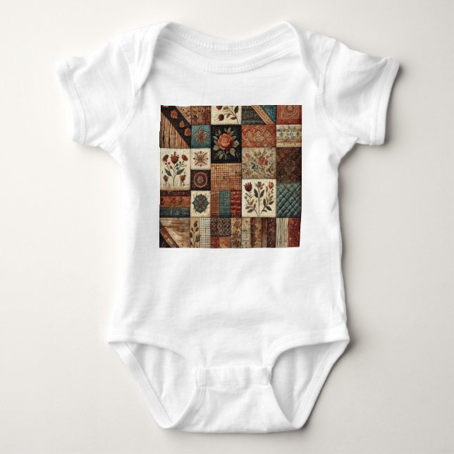 Terracotta Patchwork Rustikales Retrodesign Baby Strampler (Vorderseite)