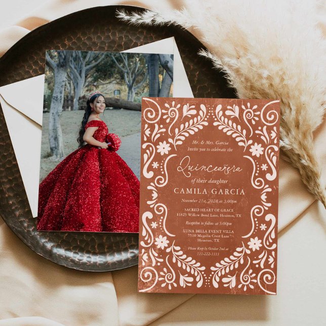 Terracotta Quinceñera Papel Picado Foto Einladung (Mexican Papel Picado Quinceanera Photo Invitation)