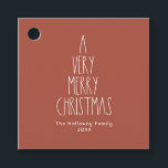 Terracotta Red Boho Polka Dot Christmas Square Geschenkanhänger<br><div class="desc">Diese Terracotta roten boho polka dot weihnachtsplattform sind perfekt für Ihren modernen böhmischen ländlichen Bauernhof inspiriert Urlaub Gruß. Der klassische rustikale, aber feine handgezeichnet Schriftart verleiht ihm einen erdigen Vintagen Look und behalte ihn niedlich und einfach. Die Polka-Punkte kommen in Erdtönen wie Rot, Salbei, Rosa, Rosa, Terrakotta, Rost und Bräune....</div>