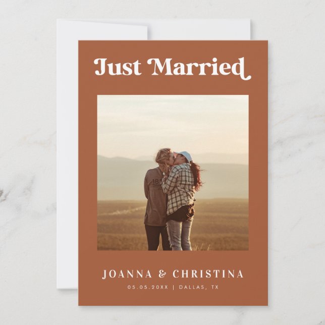 Terracotta Retro Just Married Eloped Ankündigung (Vorderseite)