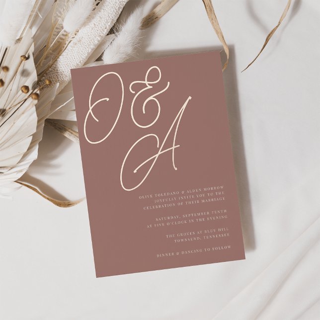 Terracotta | Rose Gold Script Monogram Wedding Folieneinladung (Von Creator hochgeladen)