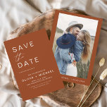 Terracotta Save the Date Foto Minimalistisch<br><div class="desc">Hochzeit Boho Terracotta Speichern Sie die Date Cards,  die ein Foto auf der Vorderseite haben. Die Save the Date-Karten enthalten eine moderne,  handgeschriebene,  kursive Schriftzeichen-Typografie,  die elegant,  einfach und modern nach einem einfachen Hochzeitstag-Fest zu verwenden sind.</div>