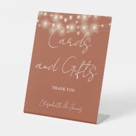 Terracotta String Light Cards and Gifts Sockelschild