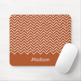 Terrakotta-Braun geschwungene Chevron-Zickzack-Mus Mousepad