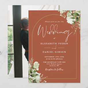 Terrakotta Grün Floral Gold Bogen Foto Hochzeit Einladung