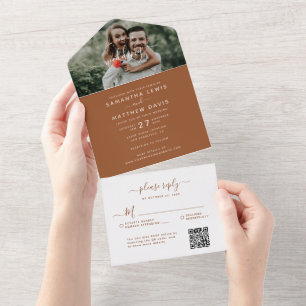 Terrakotta-Hochzeit mit Option zum RSVP-QR-Code All In One Einladung