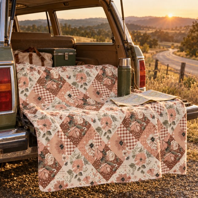 Terrakotta-Pfirsich-Quilt-Patchwork-Gingham-Blumen Fleecedecke (Von Creator hochgeladen)