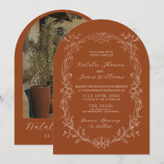 Terrakotta verbranntes Orange gebogenes Hochzeitsf Einladung