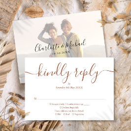Terrecotta Simple Elegante Script Foto Wedding RSVP Karte