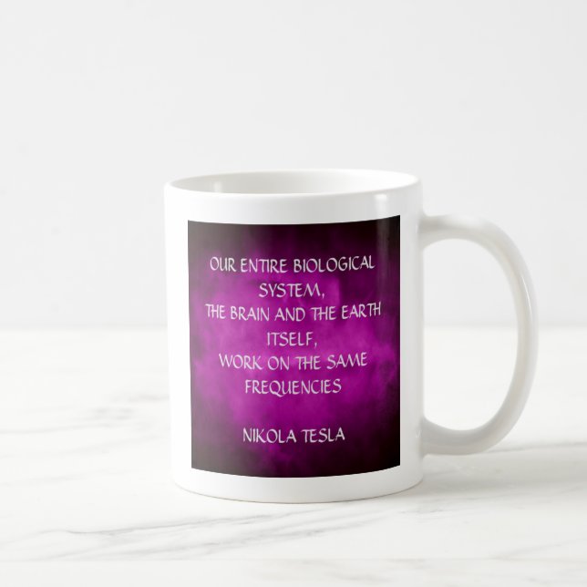 Tesla-Zitat Lila Tasse (Rechts)
