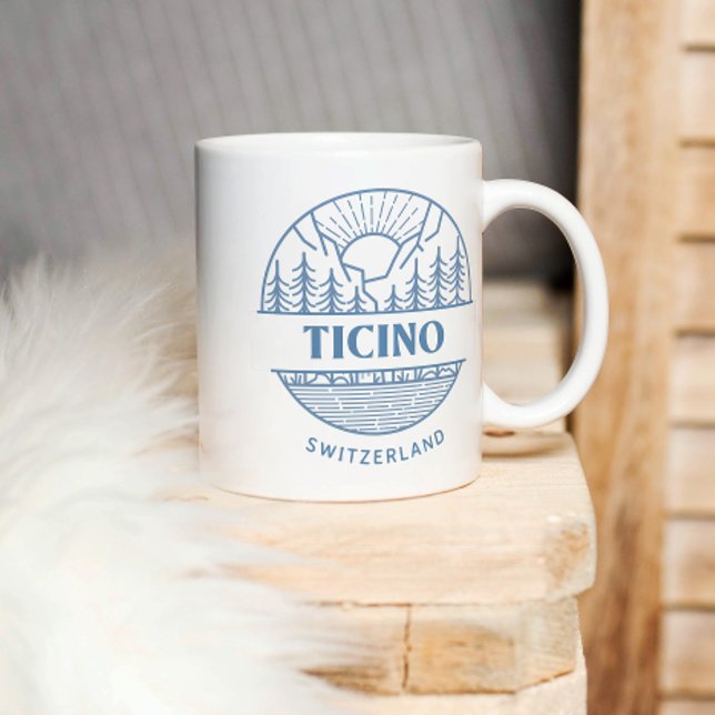 Tessin, Schweiz | Minimalistische Landschaft Tasse (Von Creator hochgeladen)