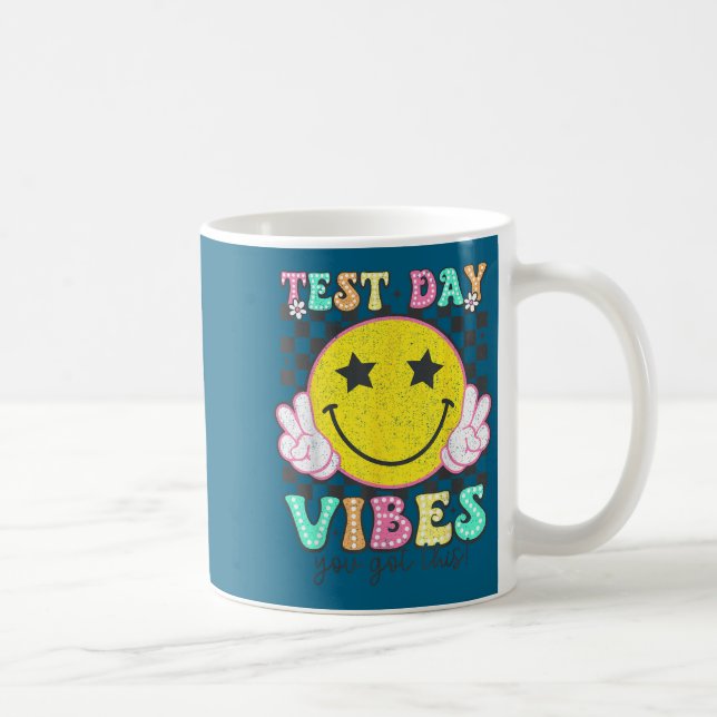 Test Day Vibes You Got This Retro Groovy Testing D Kaffeetasse (Rechts)