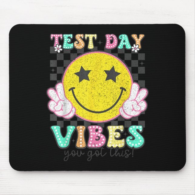 Test Day Vibes You Got This Retro Groovy Testing D Mousepad (Vorne)