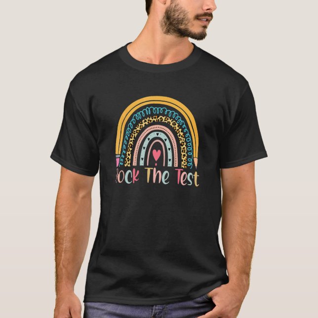 Testtag rocken den Testlehrer-Testtag-Regenbogen T-Shirt (Vorderseite)