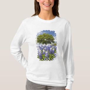 Texas Blaublumen (Lupinus texensis) und Eiche T-Shirt