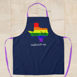 Texas Gay Pride Rainbow Custom Navy Blue Schürze<br><div class="desc">Texas füllte sich mit einem schönen Regenbogen. Großartiges Gay Pride Schürze Geschenk für einen stolzen LGBT Austinite oder LGBTQ Texan. Hübsches Marineblau mit schönen lila Gurten und Ihrem eigenen Text.</div>