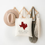 Texas Wedding Welcome Tragetasche<br><div class="desc">Willkommen aus der Stadt Hochzeitsgäste mit einer Tasche voll von Snacks und Leckereien personalisiert mit dem Staat, wo Sie heiraten, die Braut und Bräutigam Namen und Hochzeitsdatum. Klicken Sie auf Anpassen, um das Herz zu verschieben, um eine beliebige Stadt oder Position auf der Staat-Karte anzuzeigen. Verwenden Sie die Designwerkzeuge, um...</div>