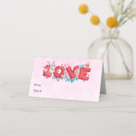 Text der roten Liebe in fett formatierten Blockbuc Platzkarte