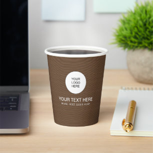 Text des Firmenlogos von Papercup hier Kaffeefarbe Pappbecher