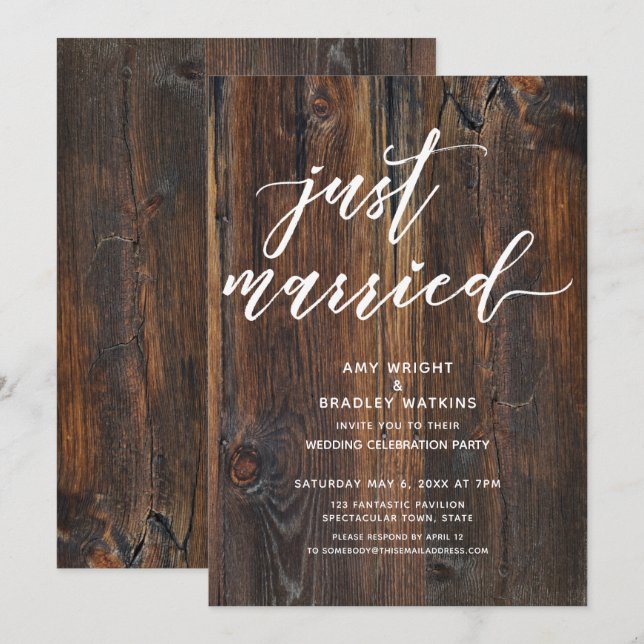 Textured Wood Handwriting Just Married Typography Einladung (Vorne/Hinten)