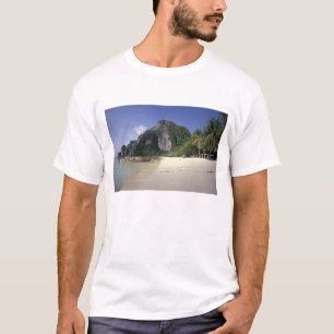 Thailand, Andaman Sea, Ko Phi Phi Island, Strand T-Shirt
