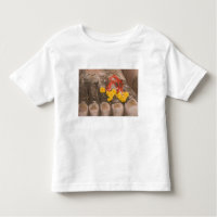 Thailand, Buddhas Füße und Marigold-Angebot