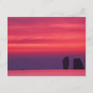 Thailand, Phang Nga-Bucht. Rosa Himmel spiegelt si Postkarte