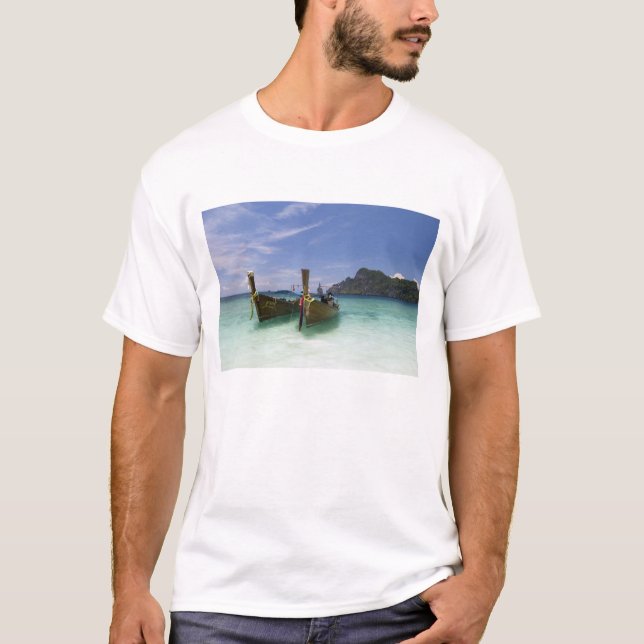 Thailand, Phi Phi Don Island, Yong Kasem Beach, T-Shirt (Vorderseite)