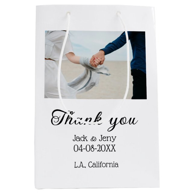 Thank you modern simple wedding couple name messag mittlere geschenktüte (Vorderseite)