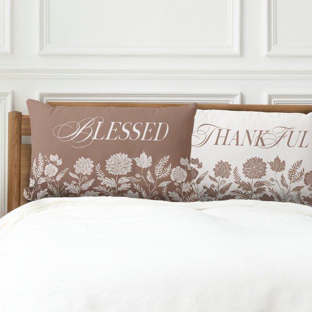 Thankful & Blessed Fall Foliage & Flowers taupe Lendenkissen (Thankful & Blessed Fall Foliage & Flowers taupe Lumbar Pillow)