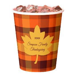 Thanksgiving Plaid with Maple Leaf Pappbecher