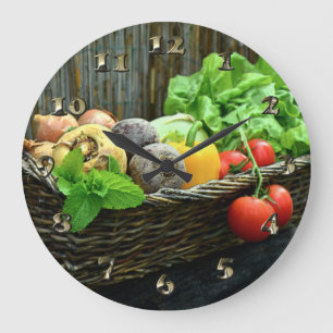 Thanksgiving Vegetable Harvest in a Basket Große Wanduhr