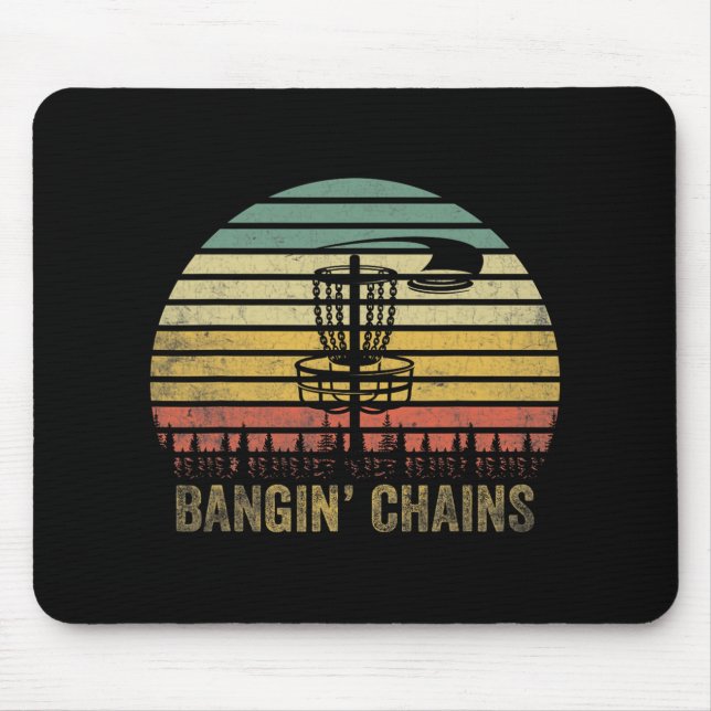 That Says Ngin' Chains - Disc Golf Retro Sonnenunt Mousepad (Vorne)