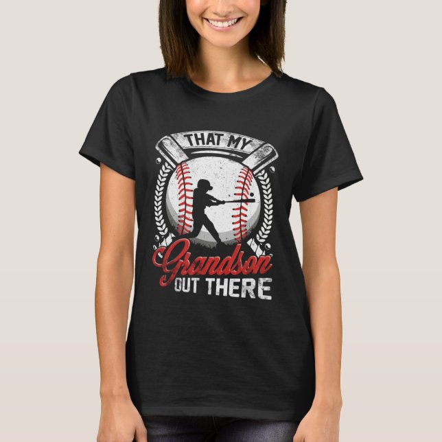 That's My Grandson Out There Baseball Grandma Moth T-Shirt (Vorderseite)