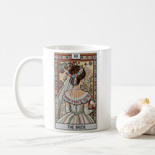 The Bride Tarot Card, Vintage, Yarn art  Kaffeetasse (Mit Donut)