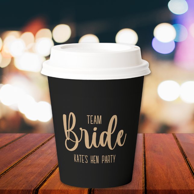 The Bride Team Elegant Bachelorette Pappbecher (Von Creator hochgeladen)