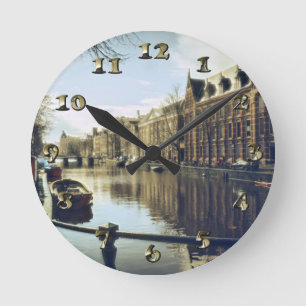 The Canals of Urban Amsterdam Runde Wanduhr