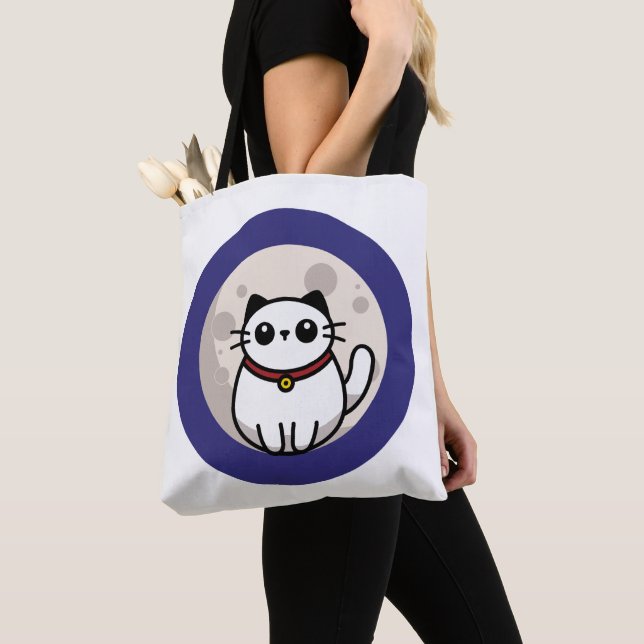 The Cat on The Moon Bag (Von Nahem)