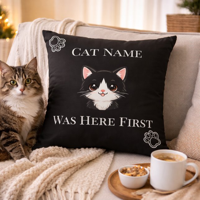 The Cat Was Here First Name Custom Throw Pillow Kissen (Von Creator hochgeladen)