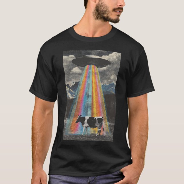 The cow abducted to space T-Shirt (Vorderseite)