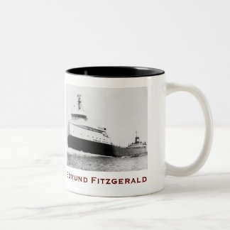 The Edmund Fitzgerald with Crew Names Zweifarbige Tasse